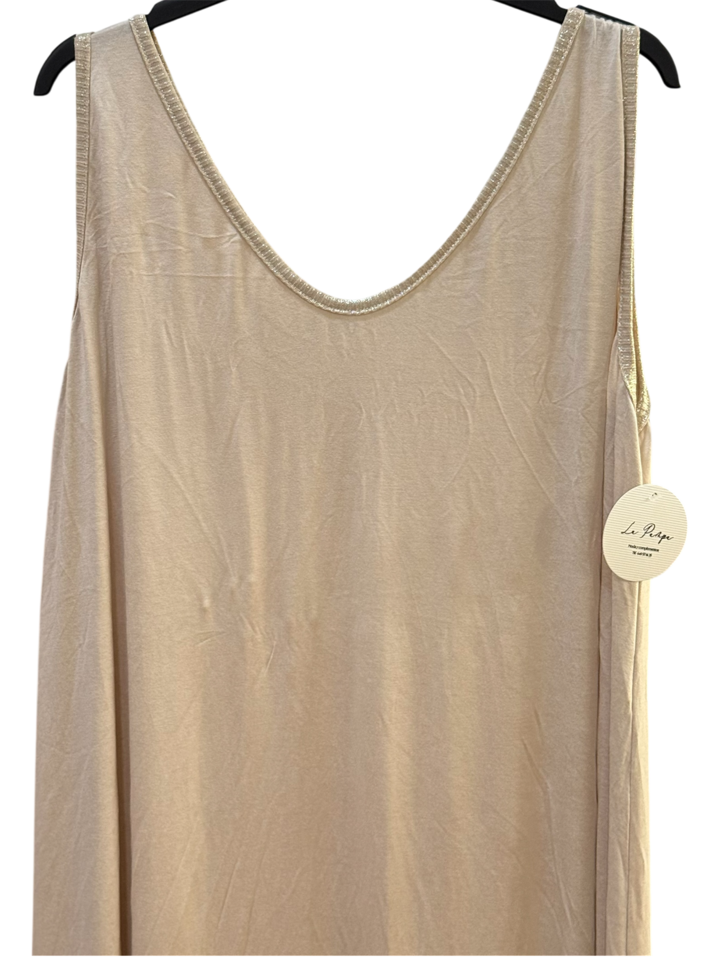 Vestido amplio con tirantas anchas y detalle dorado – Talla única 36–44 - La Pampa Triana