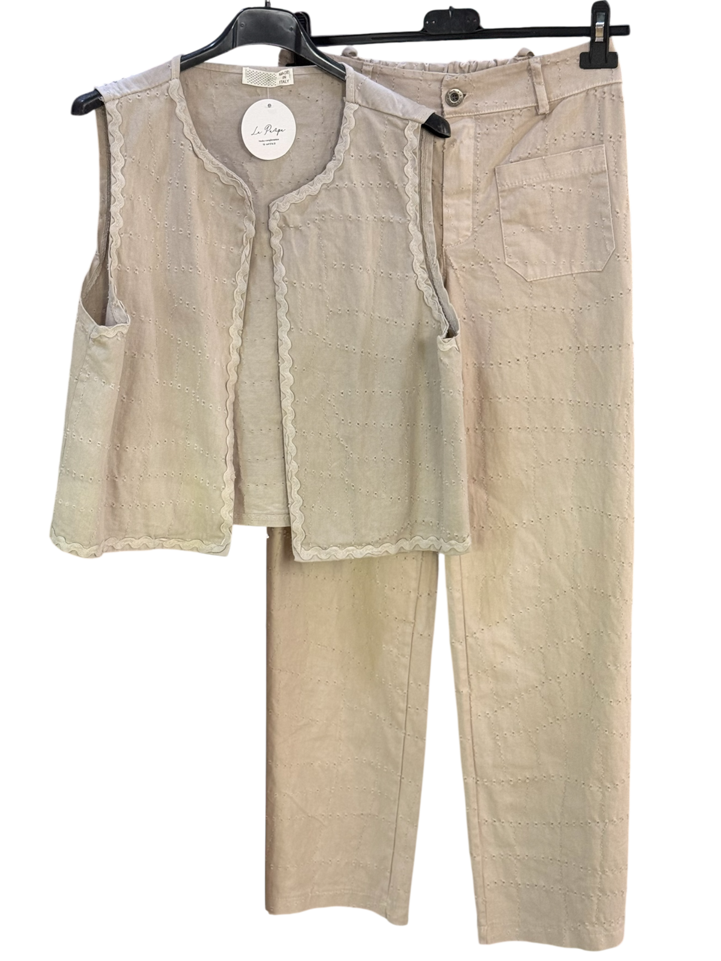 CONUNTO CHALECO Y PANTALON