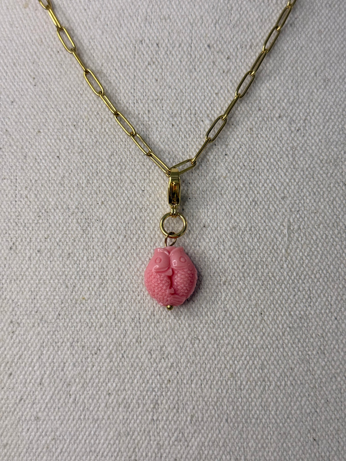 CHARMS DE CORAL - La Pampa Triana