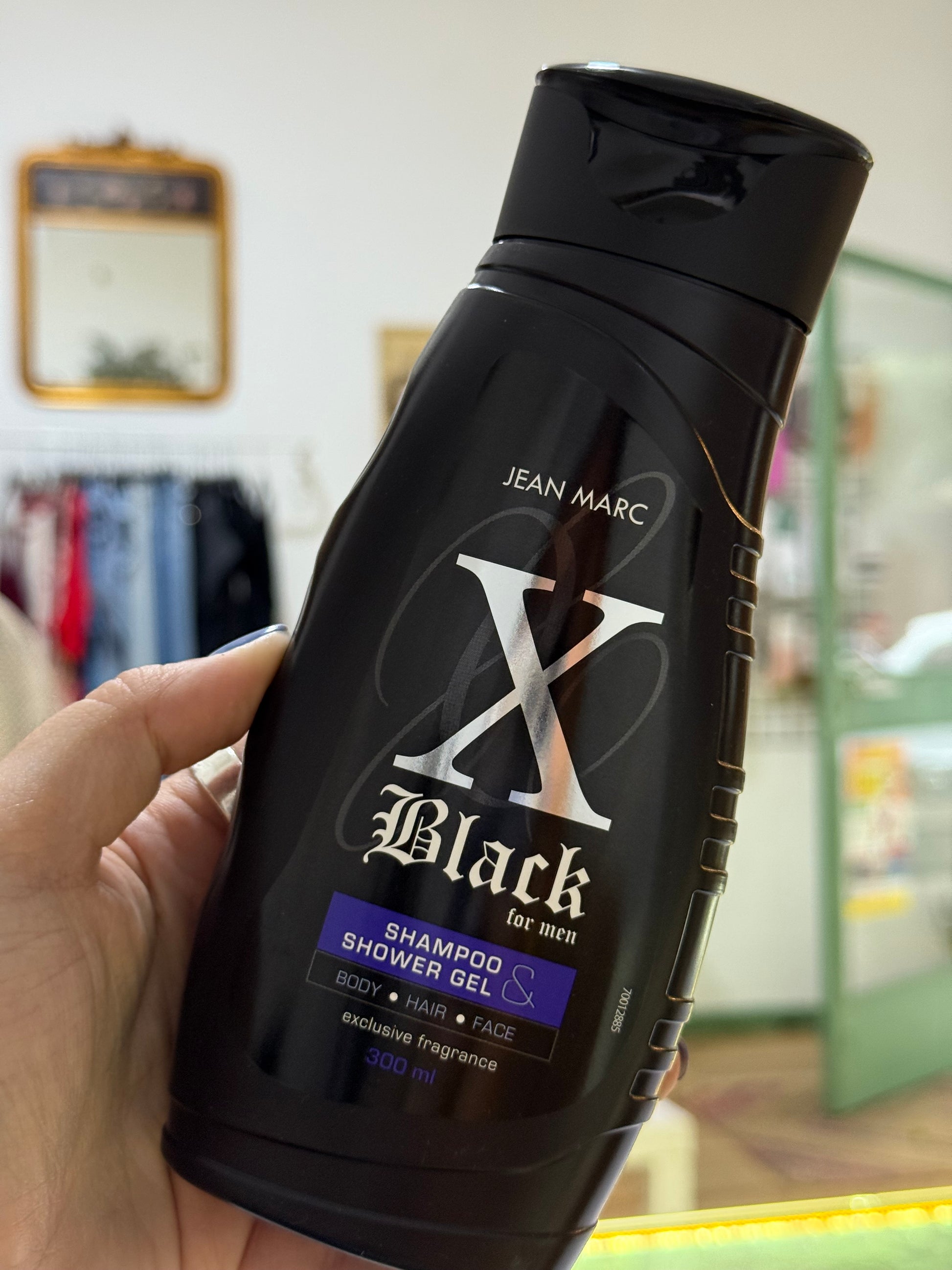 Gel-Champú Black X – Energía y frescura masculina para cuerpo y cabello - La Pampa Triana