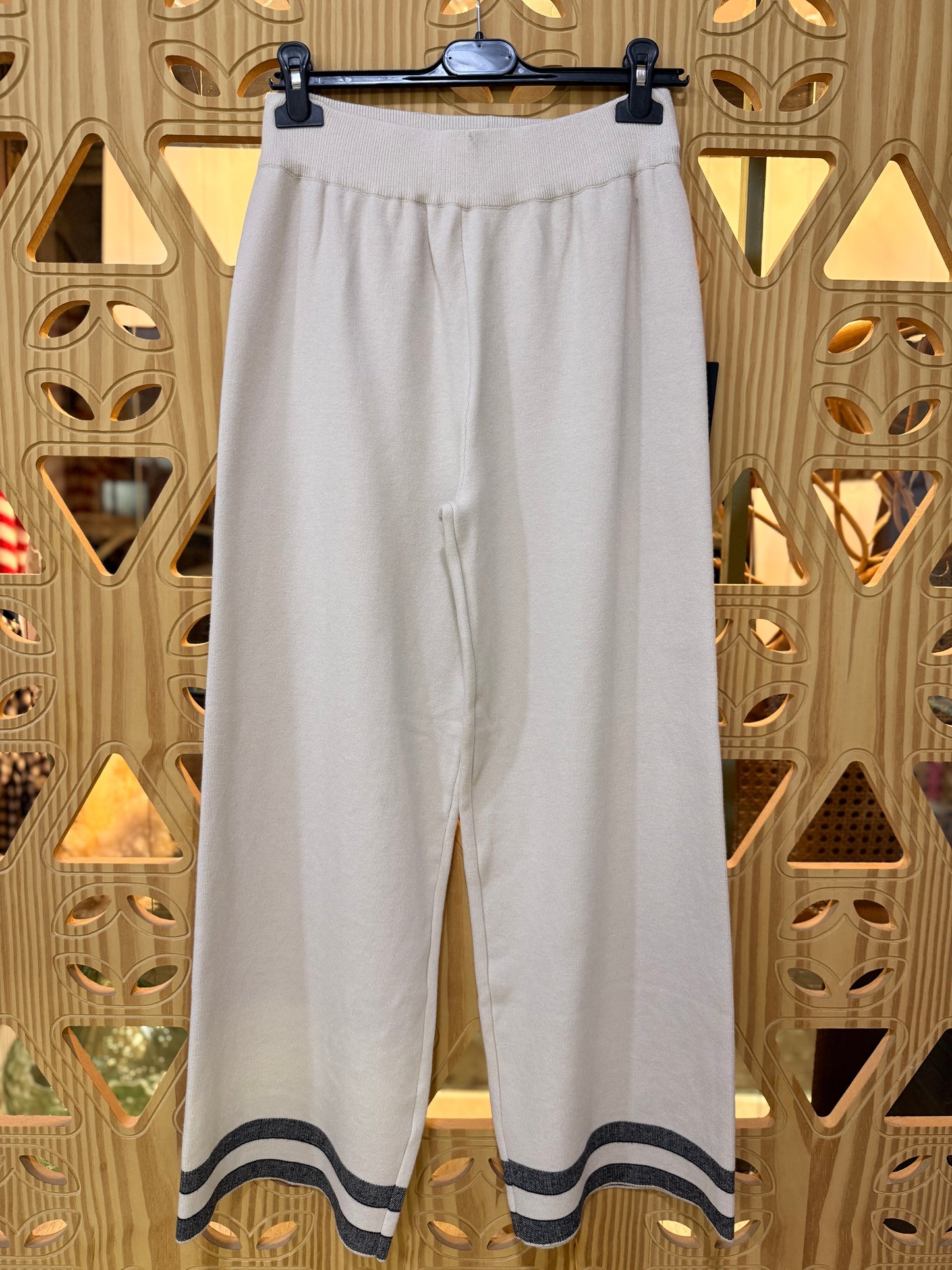 PANTALÓN PUNTO GRUESO