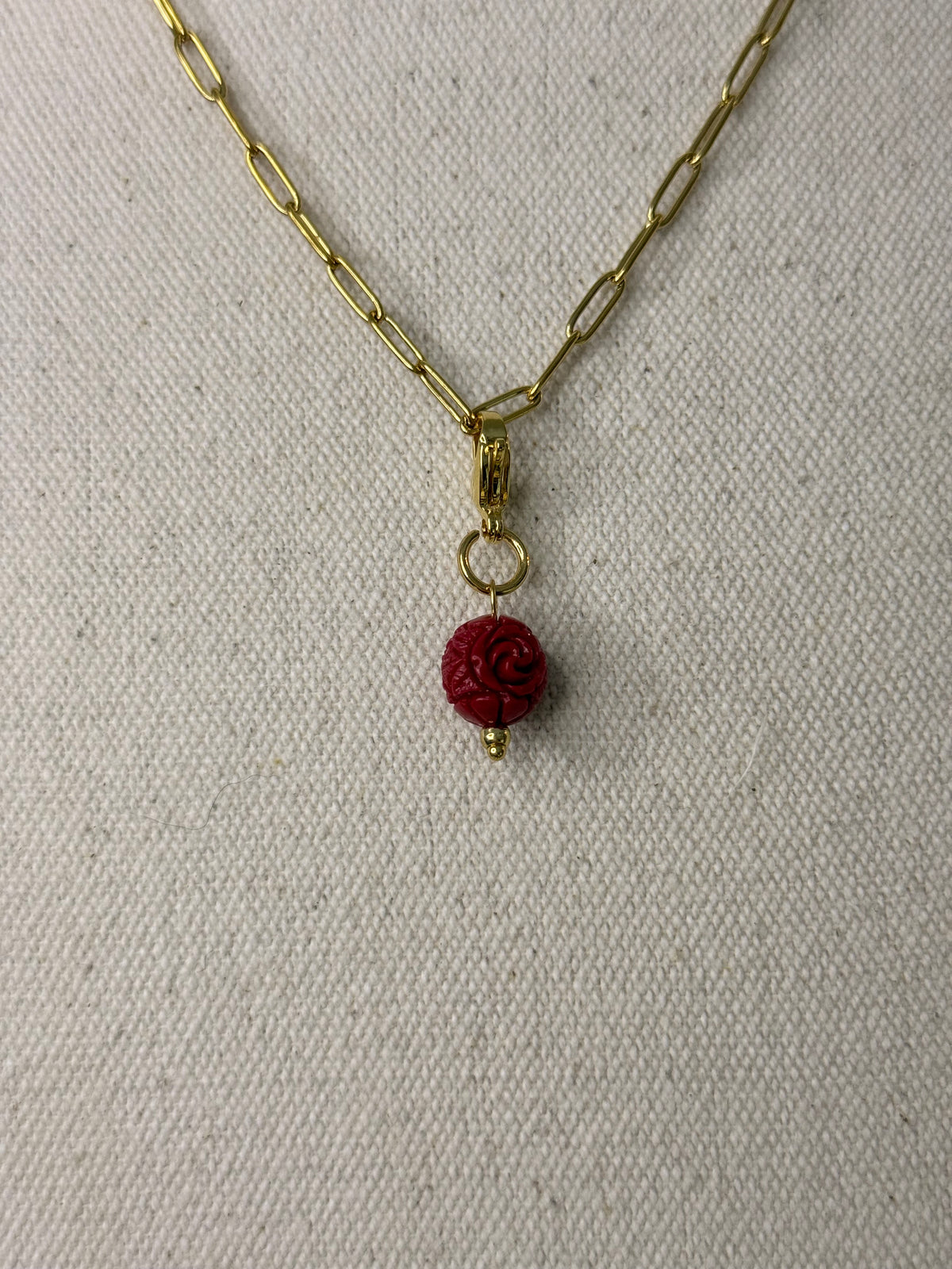 CHARMS DE CORAL - La Pampa Triana