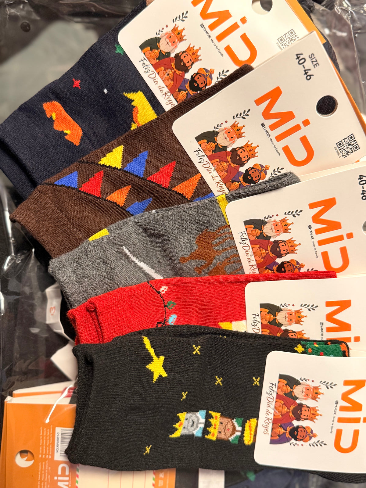 MiD Calcetín Algodón para Mujer y Hombre Diseño Reyes Magos Regalo Ideal para el Día de Reyes - La Pampa Triana
