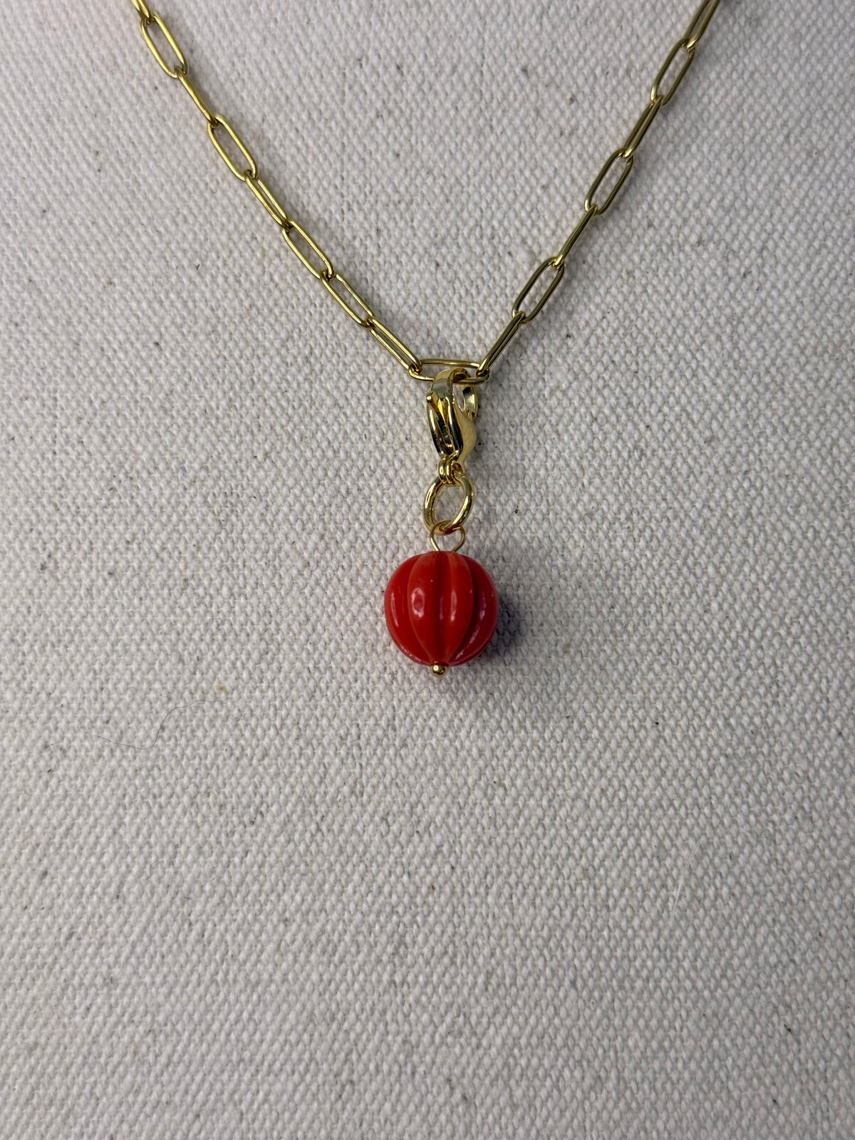 CHARMS DE CORAL - La Pampa Triana