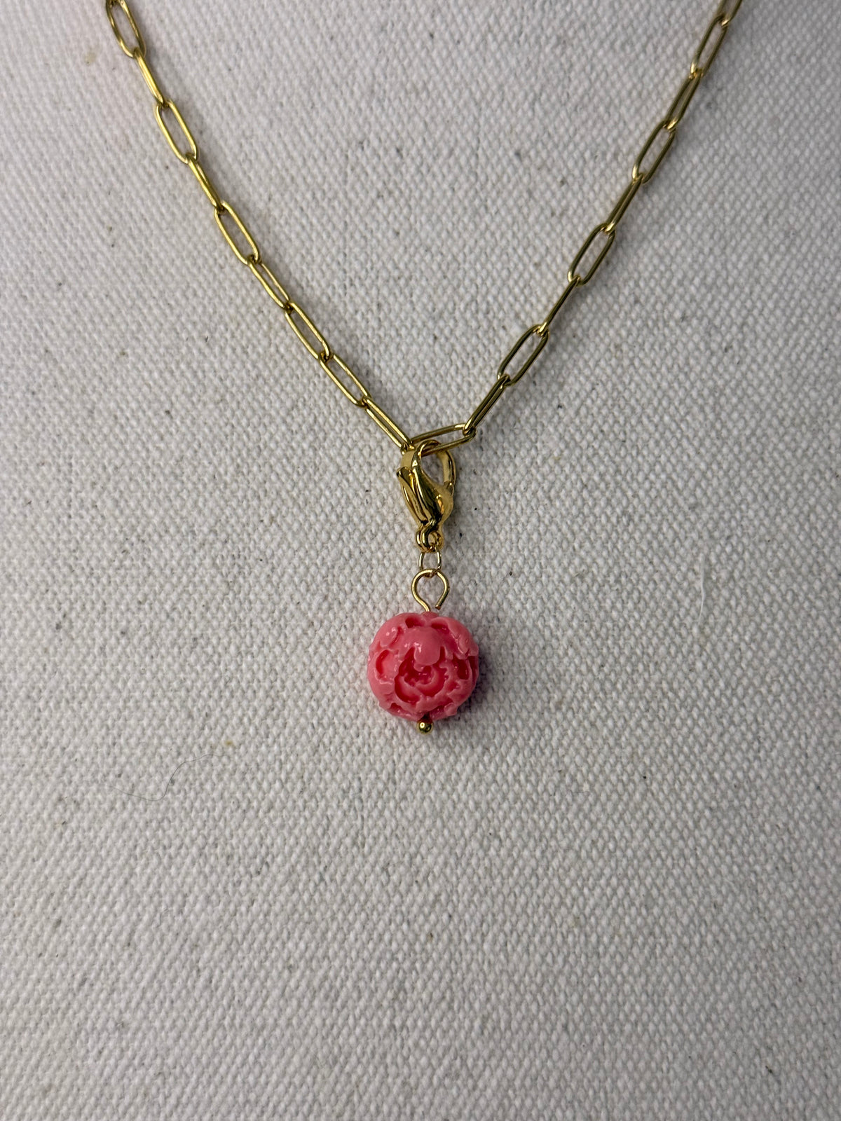 CHARMS DE CORAL - La Pampa Triana
