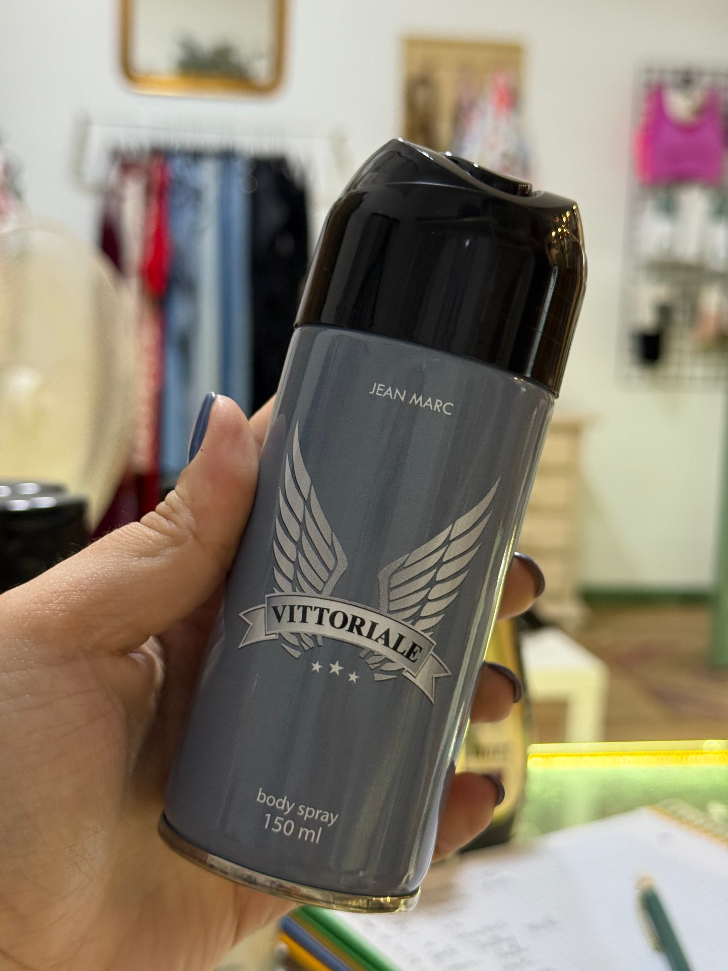 Desodorante Victoriale – Protección duradera y fragancia elegante - La Pampa Triana