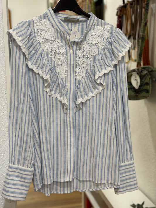 Camisa detalles azul - La Pampa Triana