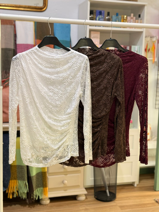 BLUSA ENCAJE - La Pampa Triana