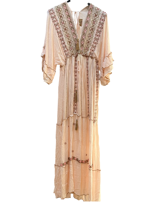 Vestido Indie Rosa con Detalles y Ajustable (Talla 36–44) - La Pampa Triana