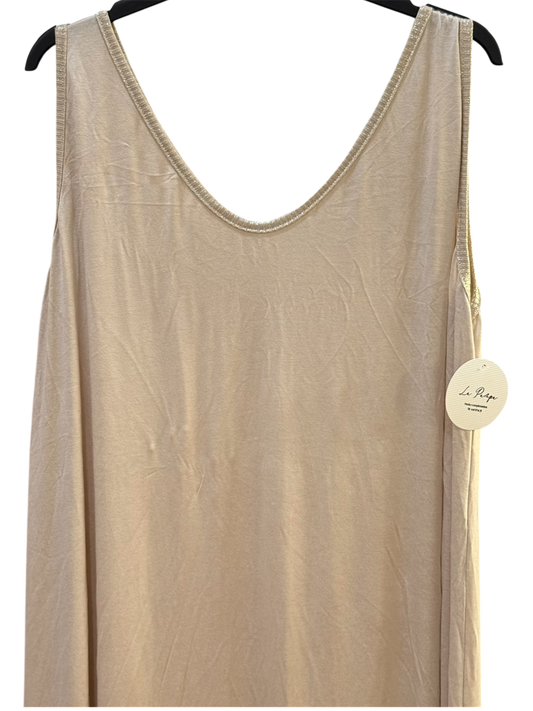 Vestido amplio con tirantas anchas y detalle dorado – Talla única 36–44 - La Pampa Triana